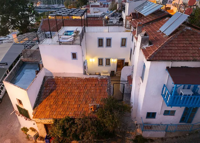 The Place Boutique *